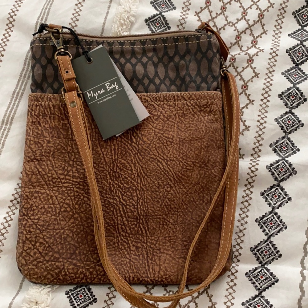 Purse - Picture 1 of 2